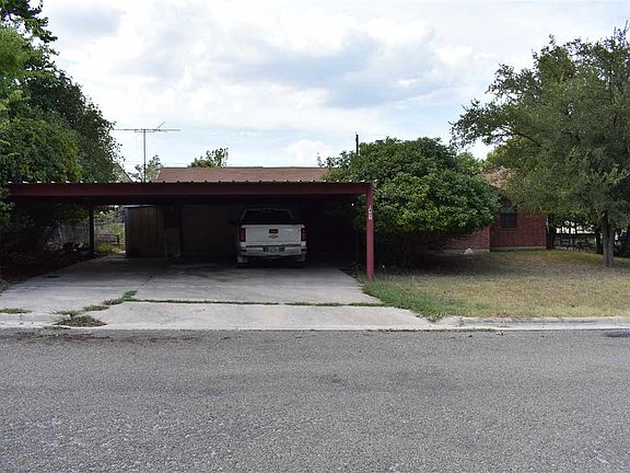 2nd image of 1407 W Avenue C