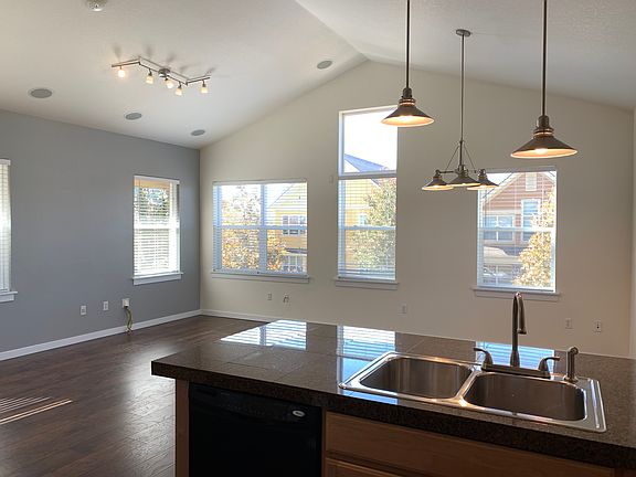 Southwest facing open living/kitchen concept on quiet street