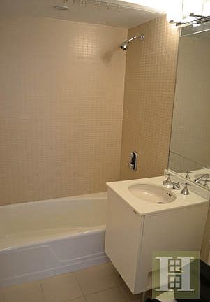 5th image of 60 W 57th St APT 9E