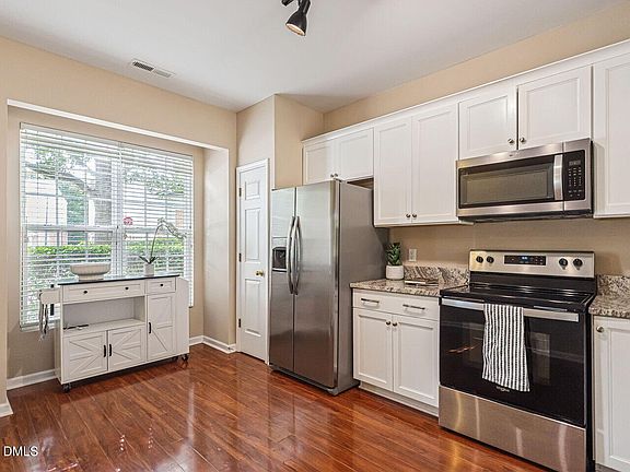 5th image of 1824 Natalie Brook Way