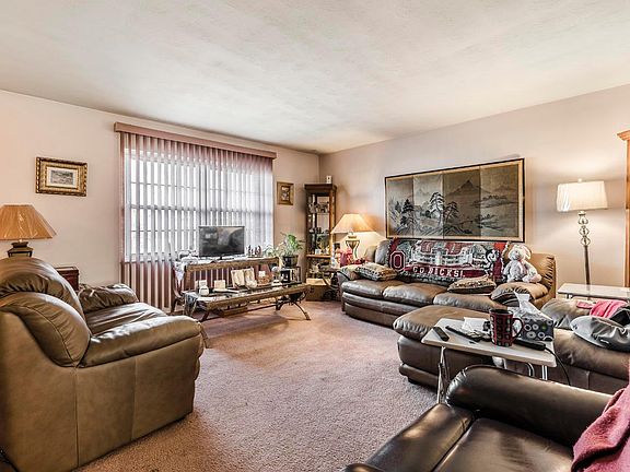 3rd image of 3151 Caralee Dr