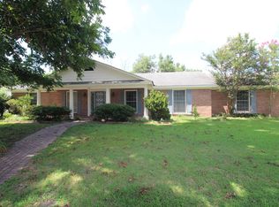 190 W Cypress St, Charleston, MS 38921