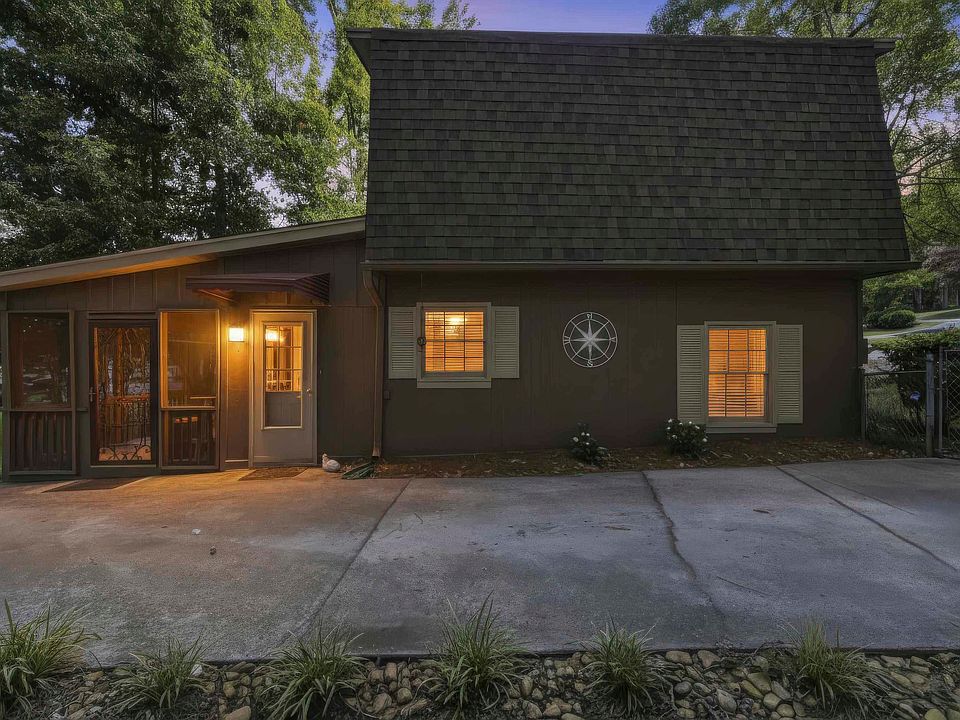 1st image of 260 Shelton Dr
