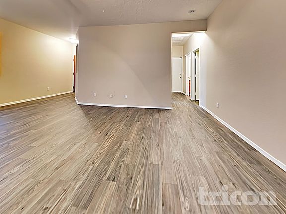 3rd image of 7107 W Saint Catherine Ave