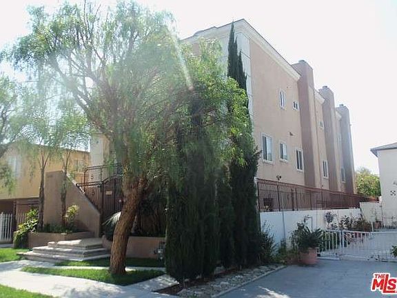2nd image of 6106 Pickford St