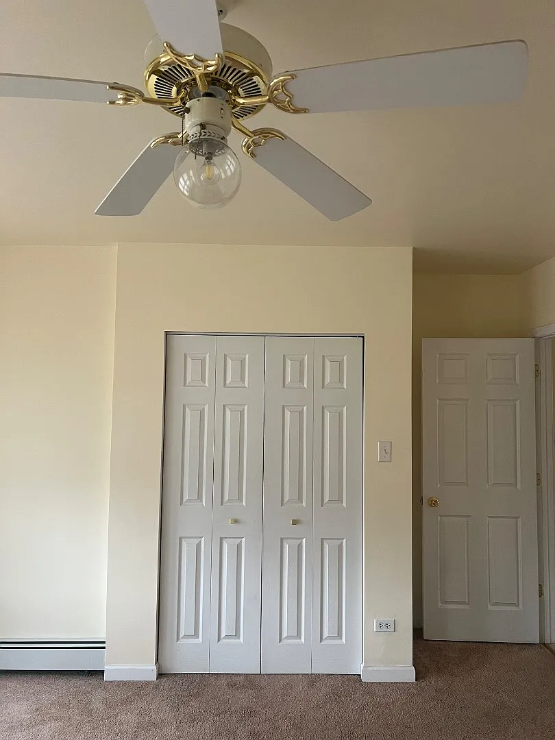 Unit Photo - 8056 S Luella Ave #8056
