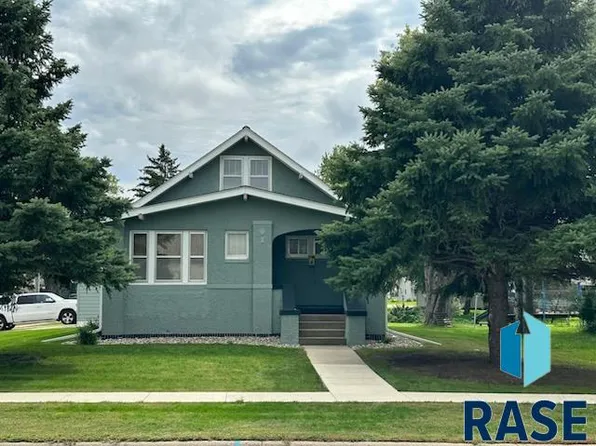 501 W Oak St, Beresford, SD 57004