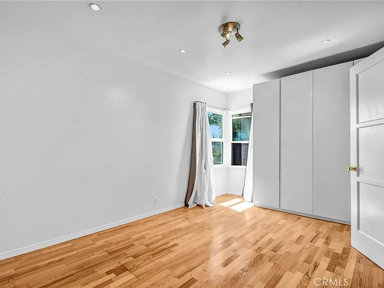 3663 Delta Ave — Photo 14
