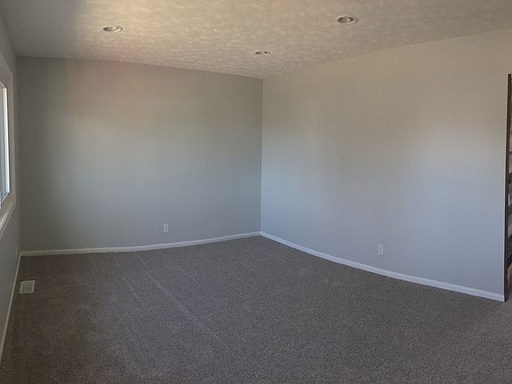 5th image of 7534 S 89th St