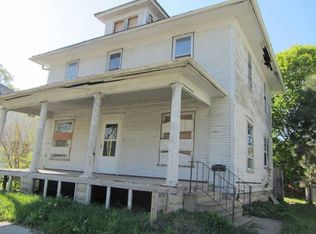 1714 Franklin St, Waterloo, IA 50703