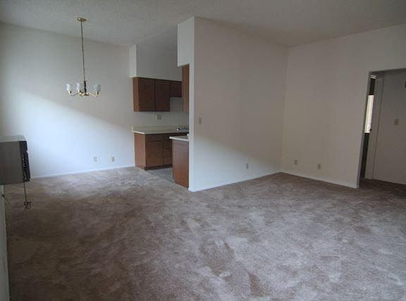 3rd image of 270 W Elmwood Ave APT N