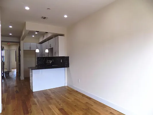 Rented by Blue Egg Realty Corp | media 3