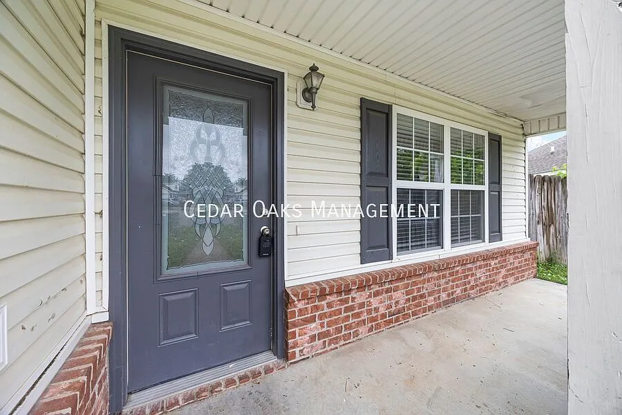 Rogers Home with Garage, Patio & Fenced Outdoor Area — Photo 4
