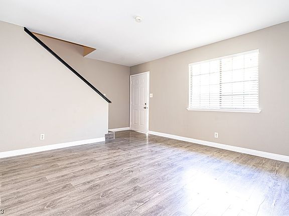 5th image of 7078 Burcot Ave #D13