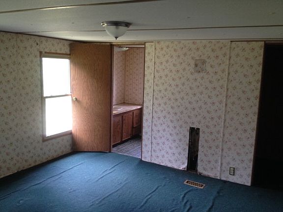 5th image of 44 Meadowood Dr