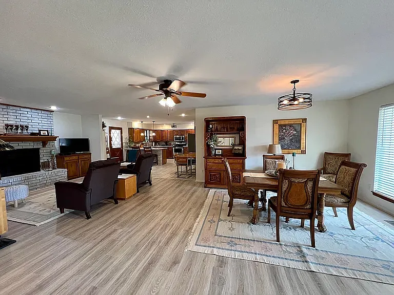 2902 Candlestick Ln — Photo 6
