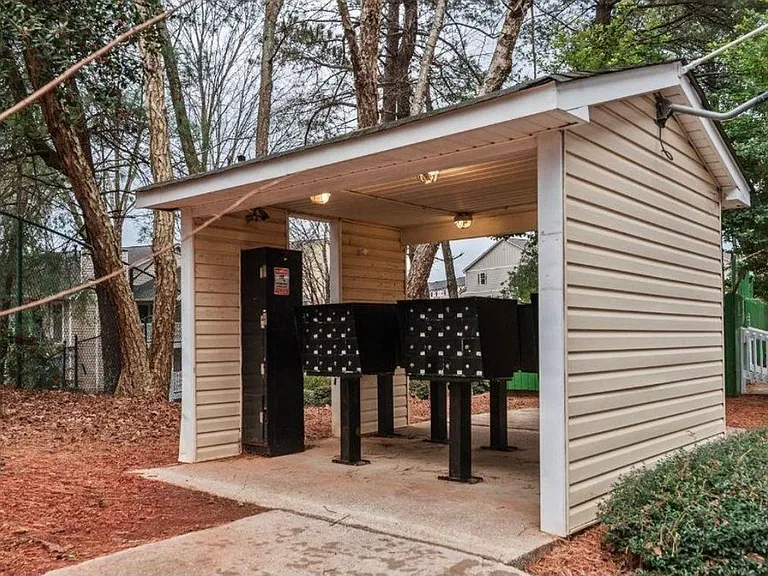 910 Augusta Dr — Photo 21