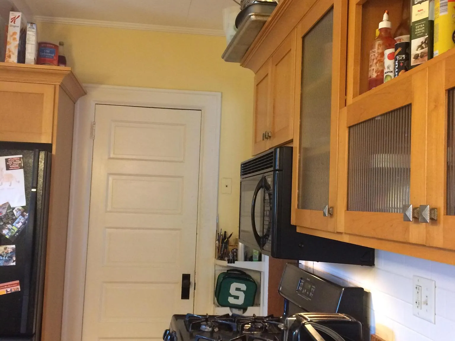 6 bed, 2019 sqft, $500 — Photo 2
