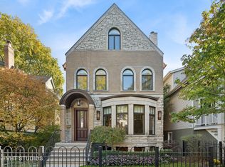 3041 N Seminary Ave, Chicago, IL 60657