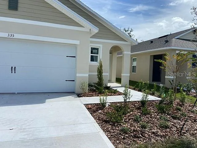 3 bed, 2.0 bath, 1516 sqft, $2,000 — Photo 2