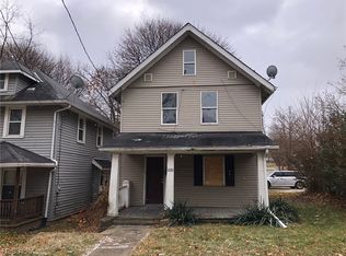 1020 Fairbanks Pl, Akron, OH 44306