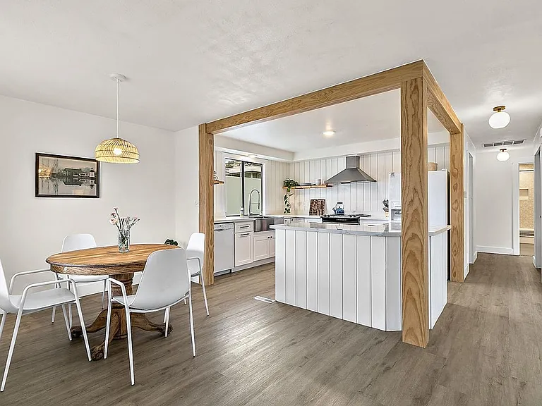 5046 N Lexington St — Photo 12