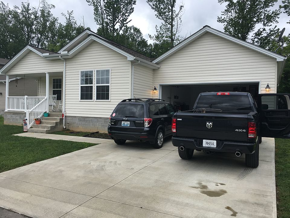 414 Tomahawk Dr, West Van Lear, KY 41268 Zillow