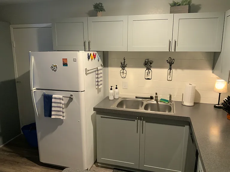 5332 Balcones Dr — Photo 2