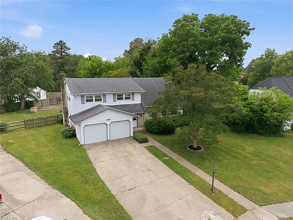 2nd image of 6105 Adelphi Cir