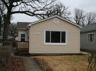 412 Park Dr, Joliet, IL