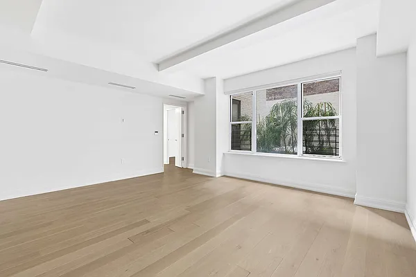 Rented by Compass | media 52