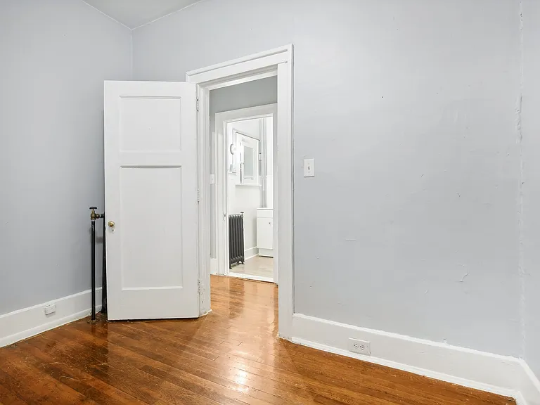 4609 Second Ave — Photo 12