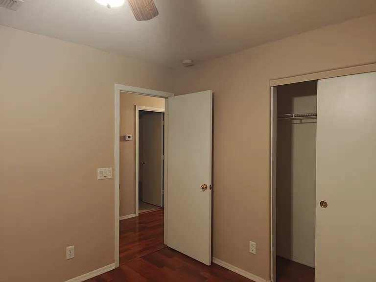 8638 W Keim Dr — Photo 14
