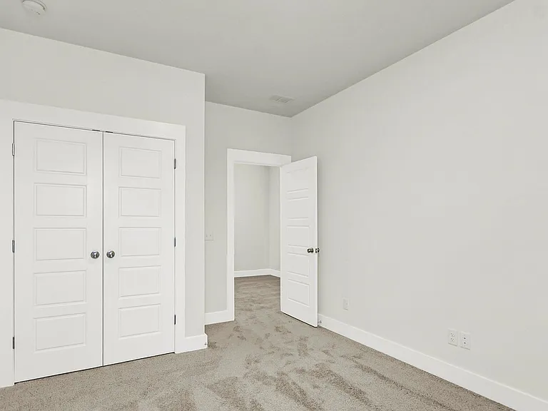 254 Symphony Ave — Photo 39