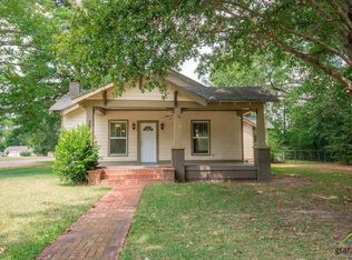 501 E Bryant St, Troup, TX 75789