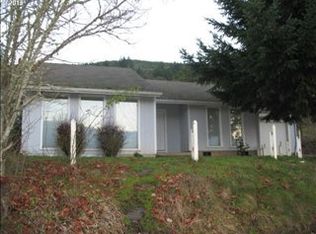 1052 Arburnia St, Myrtle Creek, OR 97457