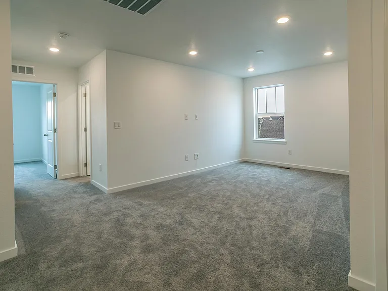 509 Yeager St — Photo 21