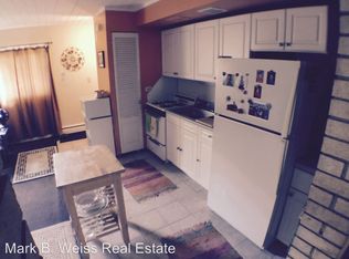 1646 2nd St APT 7, Highland Park, IL 60035