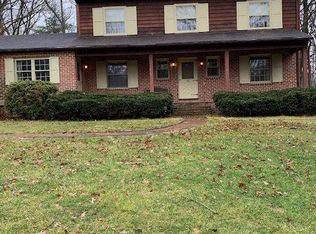 95 Ridgewood Dr, Gettysburg, PA 17325