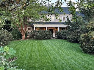 1012 Locust Ave, Charlottesville, VA 22901