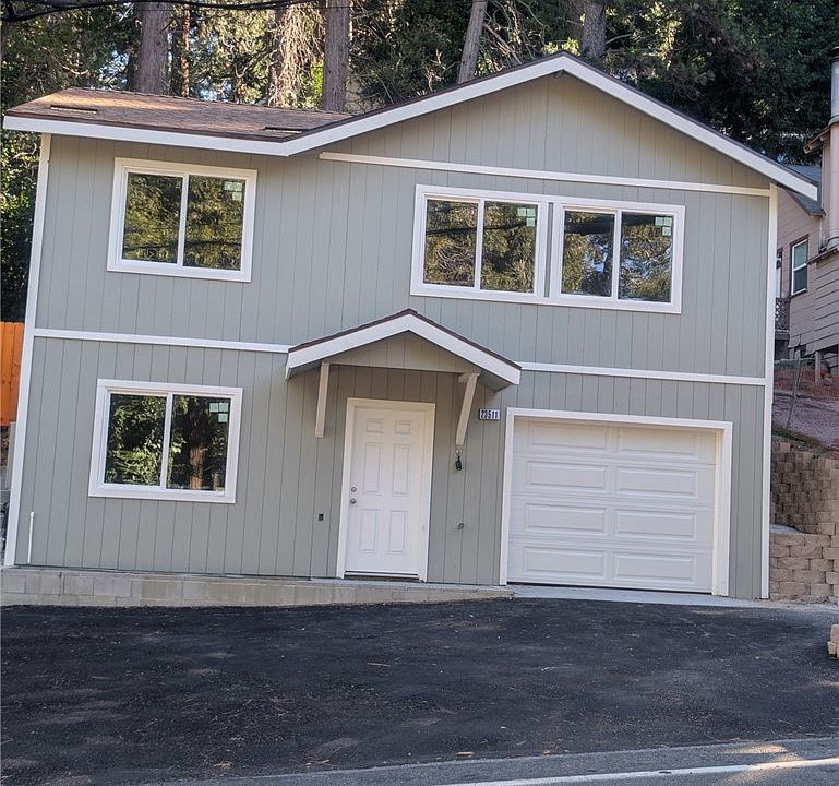 1st image of 23511 Lake Dr