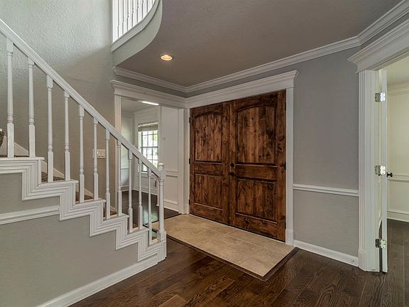 4th image of 2715 Pine Needle Ln