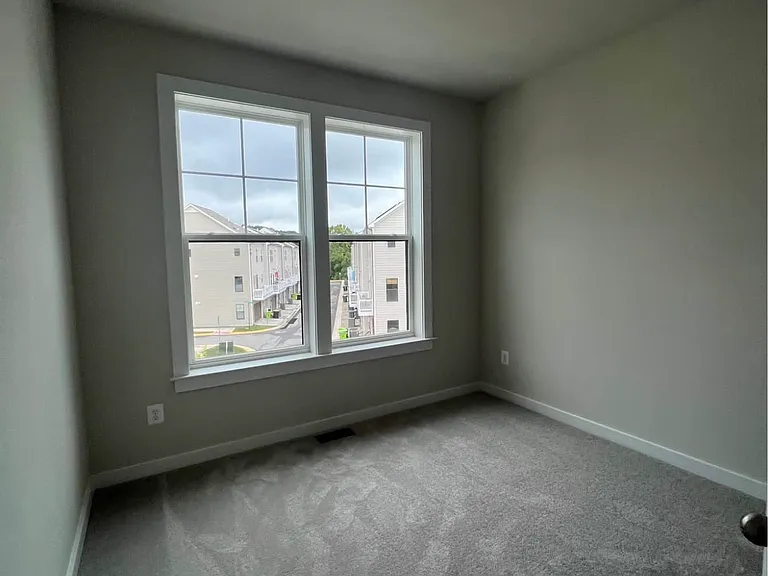 217 Willis St — Photo 17