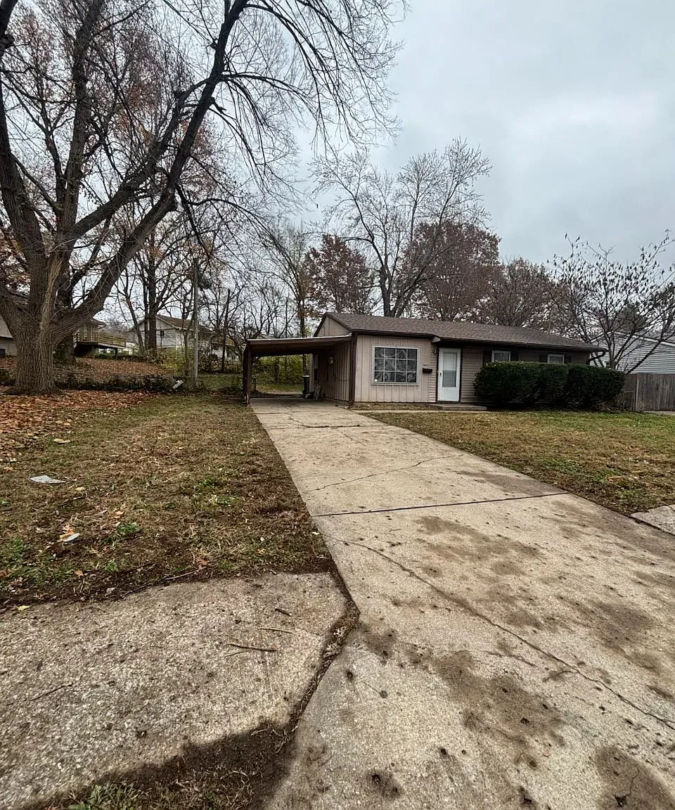 8602E — Photo 2
