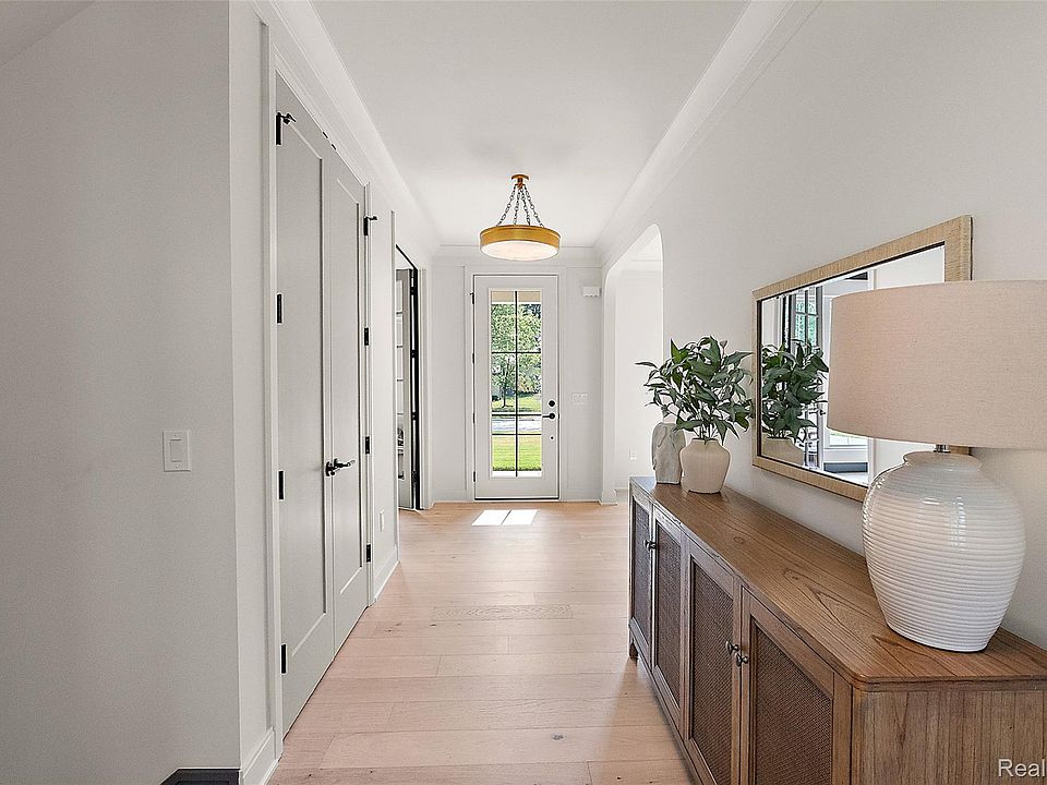 3919 Woodland Ave, photo 2