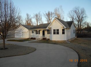 1007 Sherri Dr, Dexter, MO 63841