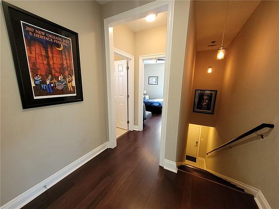 4th image of 3811 Dhemecourt St