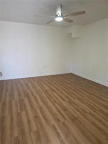 1 bed, 1.0 bath, 587 sqft, $1,100 — Photo 3