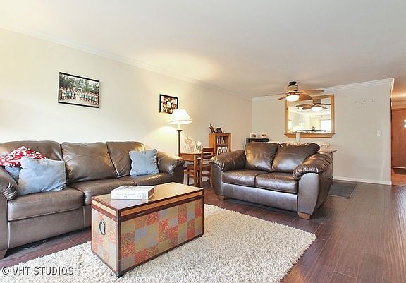 3rd image of 6285 N Northwest Hwy