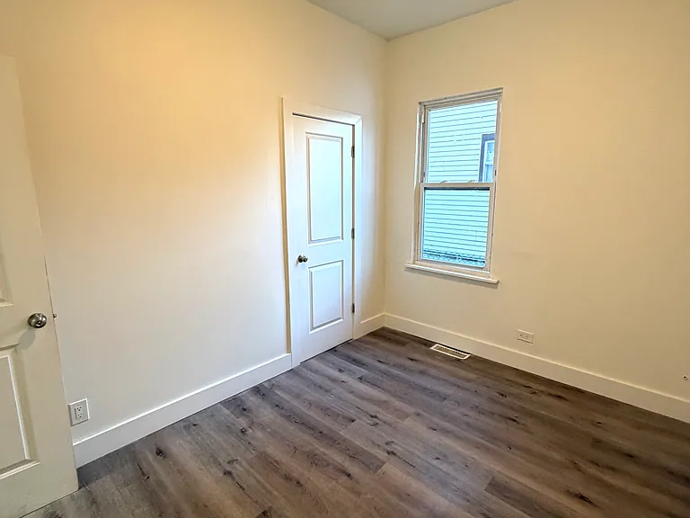 217 Union Ave #1 — Photo 11